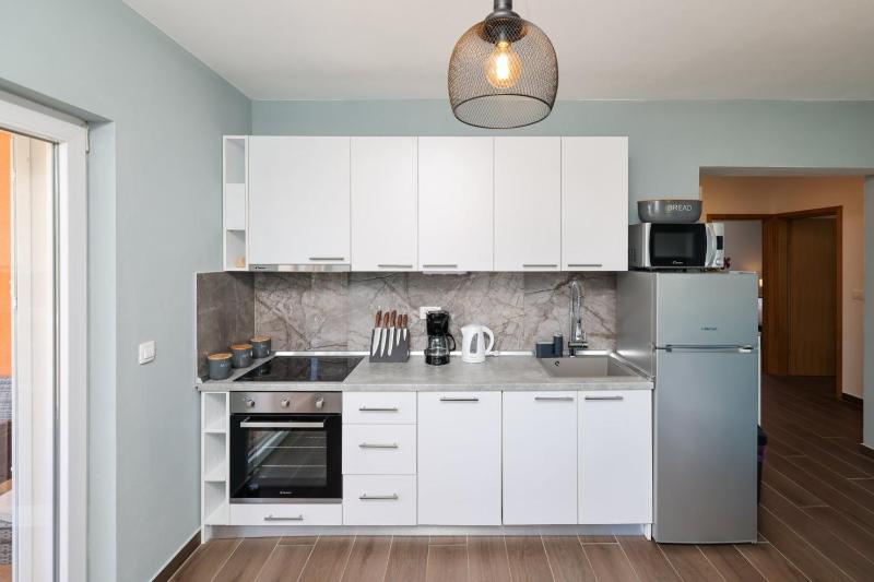 CROWONDER Sunset Apartments with Amazing View!!! - image 30