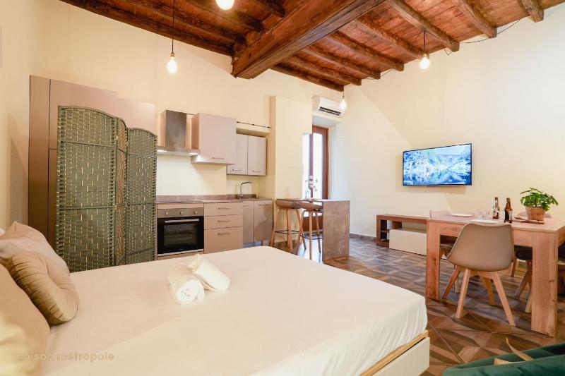 Rosine Loft - image 8