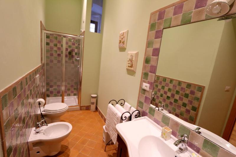 Quadruple Room with Private Bathroom image 4