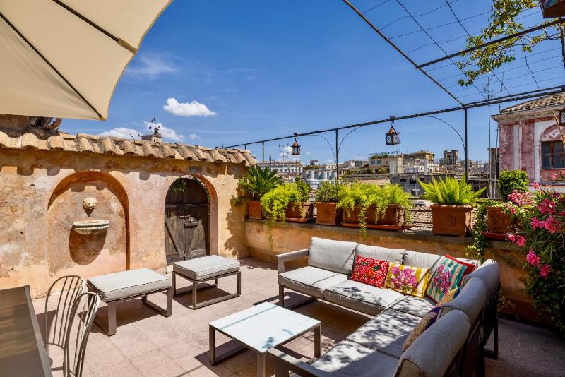 Two Bedrooms Apartment with Terrace Vacanze Romane image 4