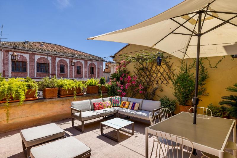 Two Bedrooms Apartment with Terrace Vacanze Romane image 2