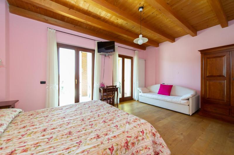 Quadruple Room image 3