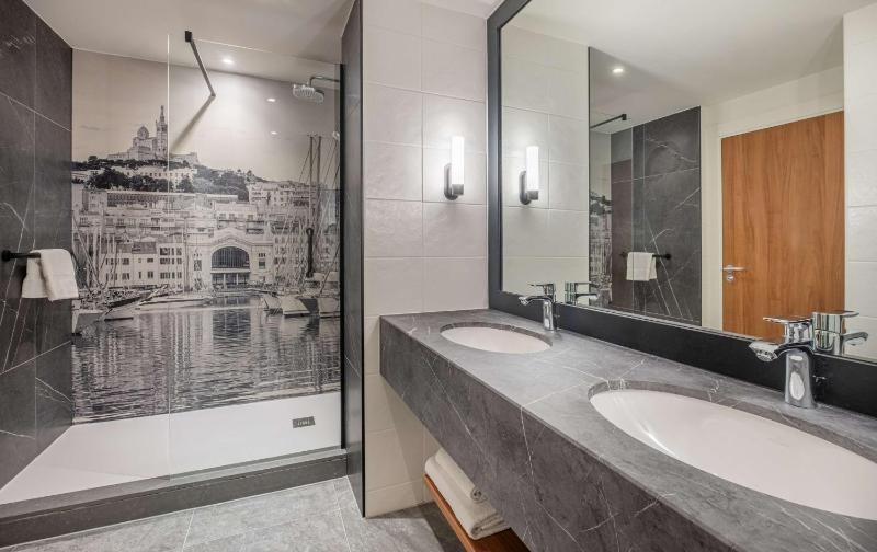 Junior Suite image 2