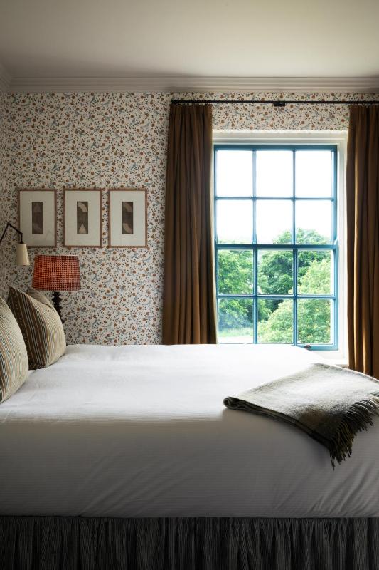 Double Room image 4