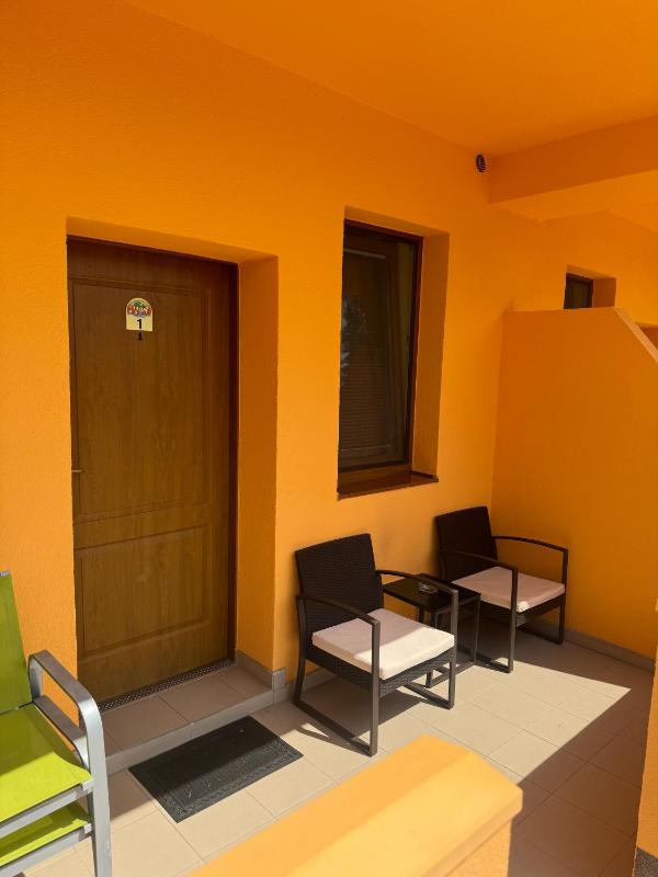 One-Bedroom Apartment with Balcony image 1