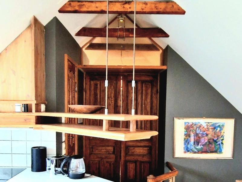 One-Bedroom Apartment image 3