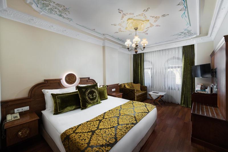Superior Double Room image 4