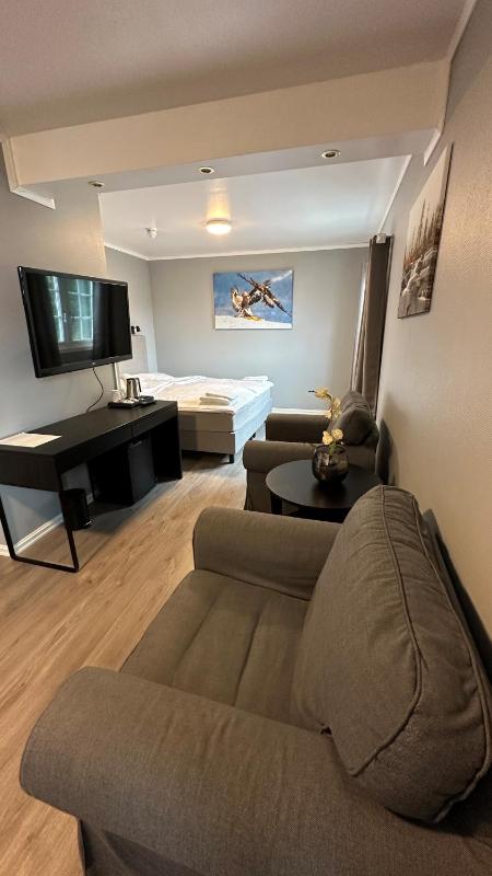 Family Room with Private Bathroom image 1