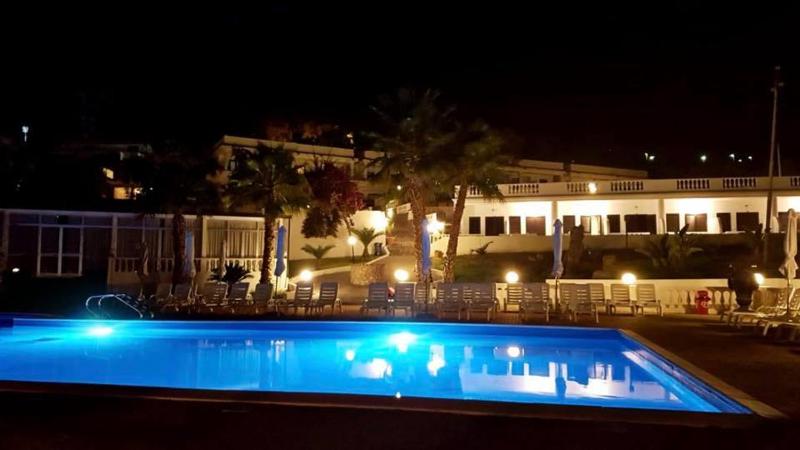 Double or Twin Room image 2