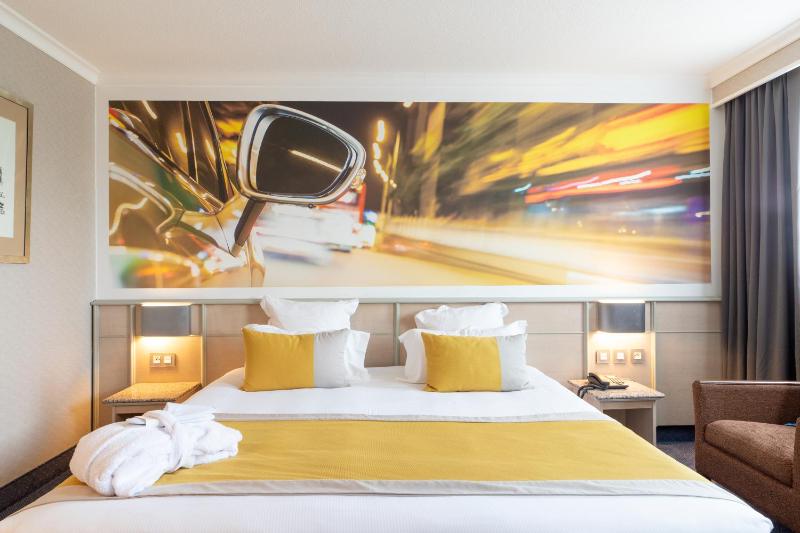 Standard Double Room image 1