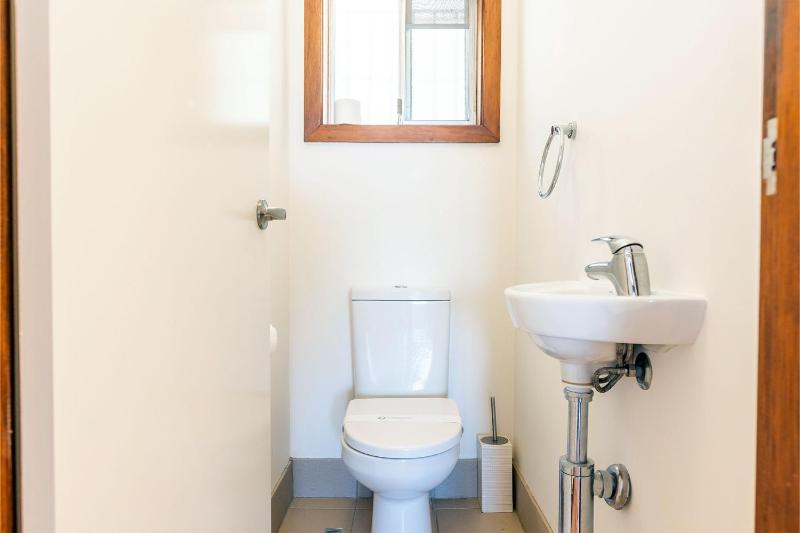 10 Garuwa Street - Fabulous Fingal Bay water views - image 13