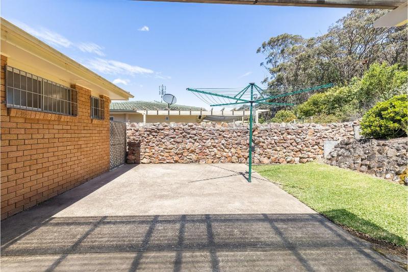 10 Garuwa Street - Fabulous Fingal Bay water views - image 9