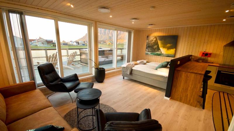 Superior Studio image 3