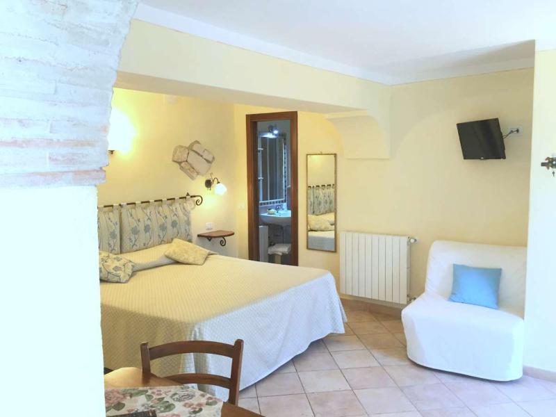 Family Room with Bathroom image 2