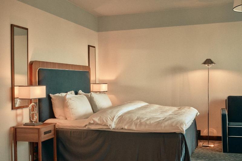 Executive Room image 1