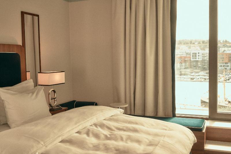 Classic Room with Balcony image 3