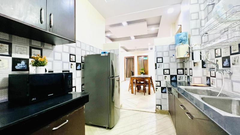 BluO Modern 3BHK Rohini -Balcony Lift  Parking - image 6