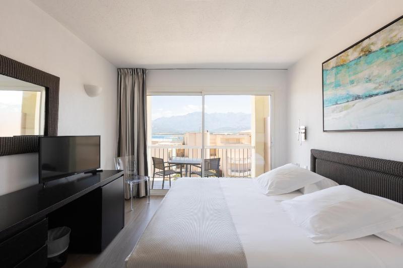 Comfort Double/Twin Room image 3