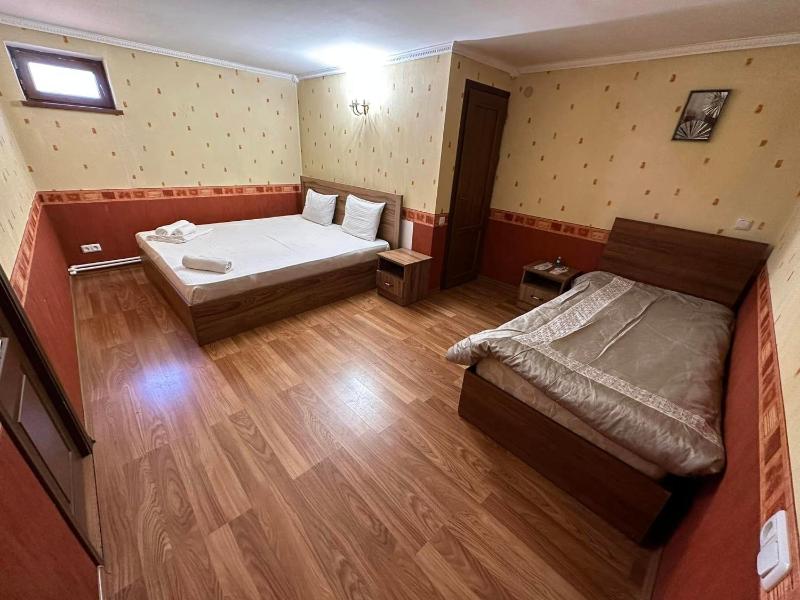Deluxe Double Room image 1