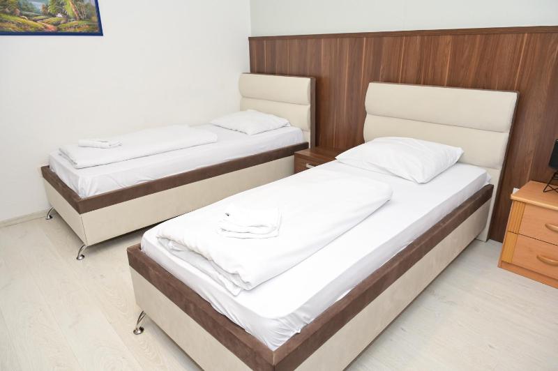 Family Double Room image 3