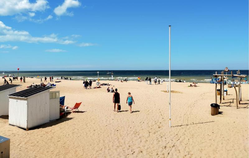 3 Bedroom Nice Apartment In Oostende - image 12