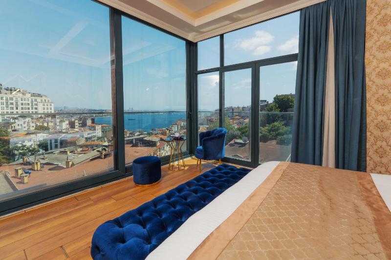 Junior Suite image 1