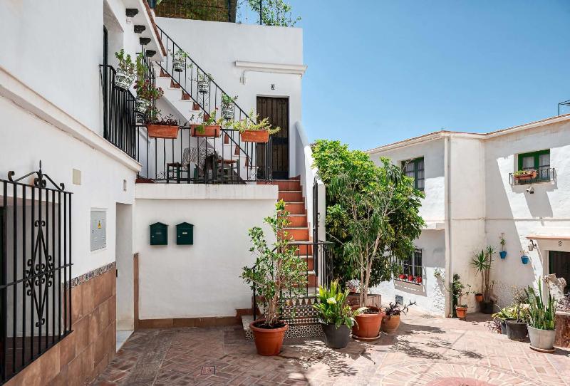 Tradicional apartamento central de 2 camas dobles - image 33