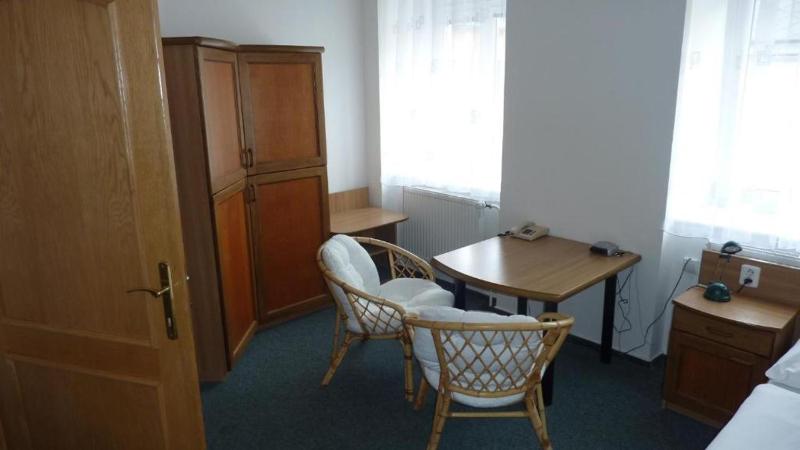 Twin Room with View image 2