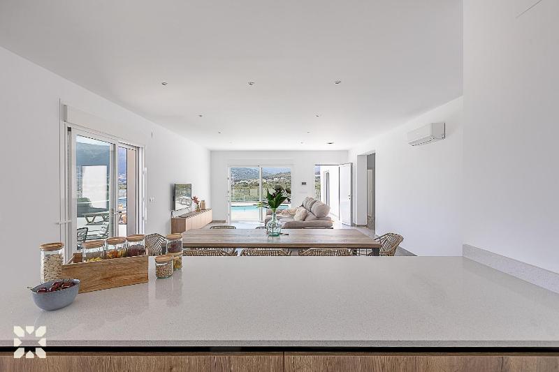 Villa Alegranza by Abahana Villas - image 12