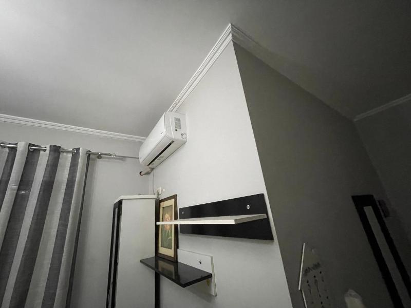 Airport & Terminal Comfort Apartment - image 3