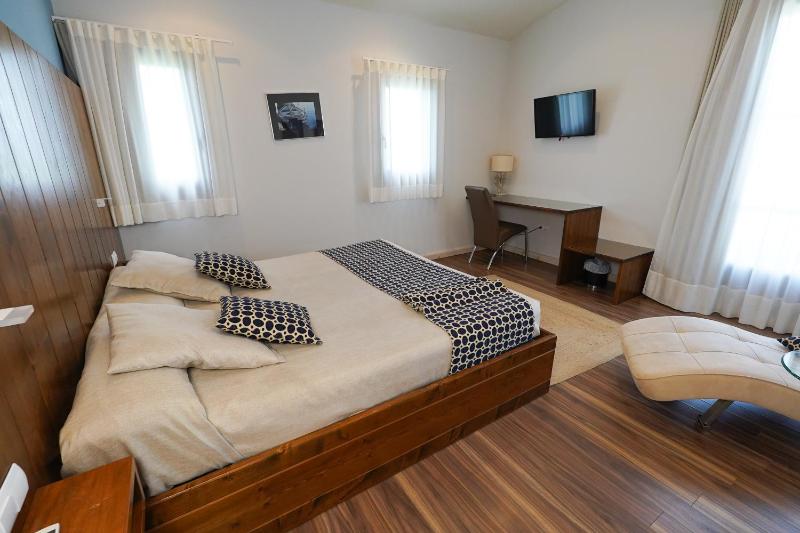 Suite with Balcony image 2