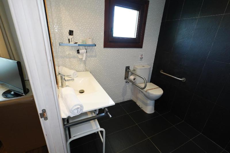 Suite image 4