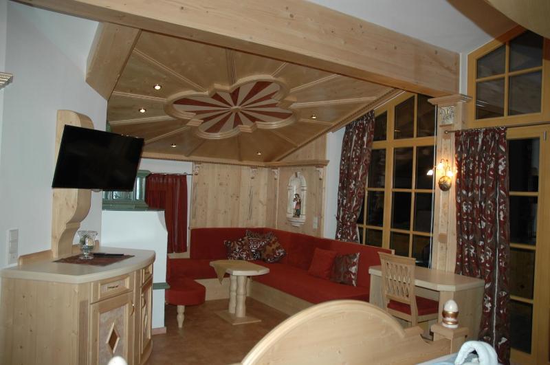 Deluxe Room image 2