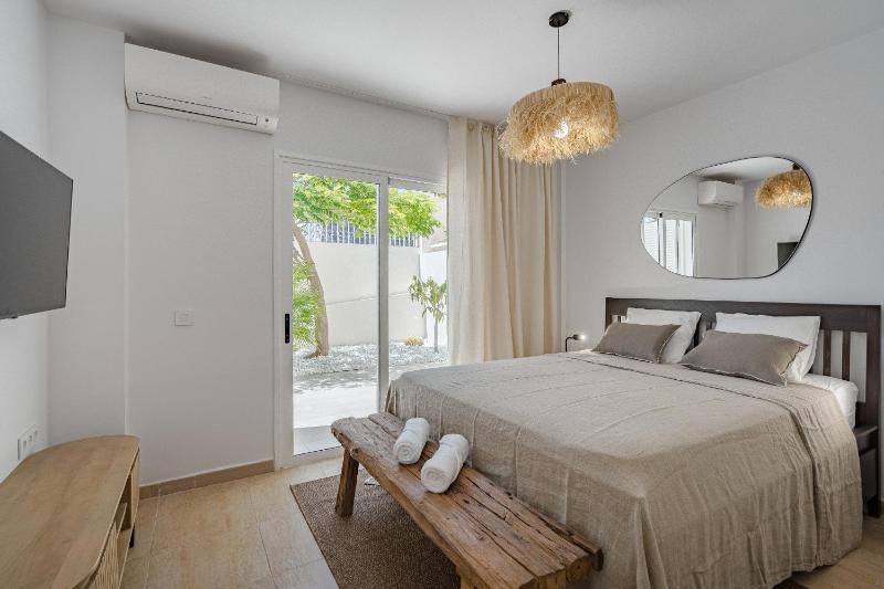 Villa Sabina - 6 bedroom house - image 21