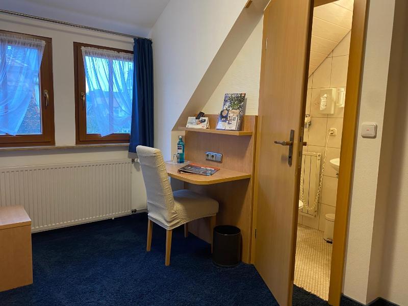 Standard Single Room image 1