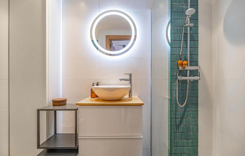Cozy Apartment In Marbella With Swimming Pool - image 7