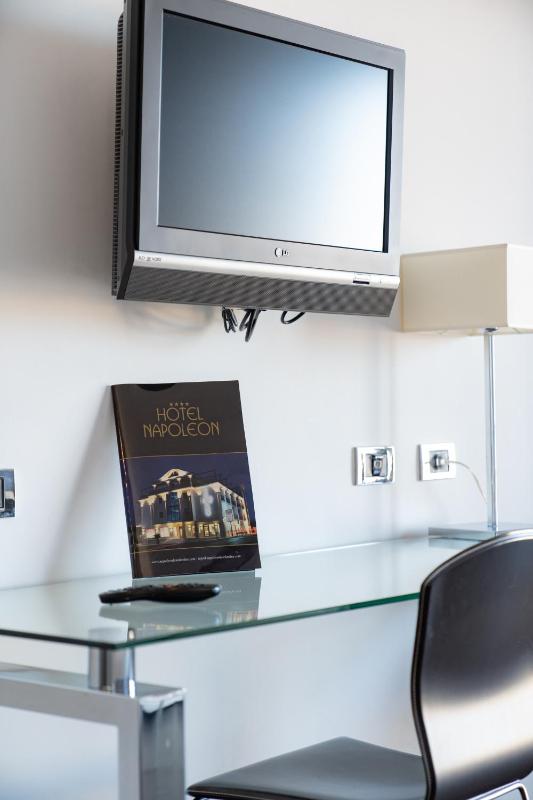 Double Room - Disability Access image 2