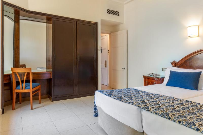 Double or Twin Room image 1