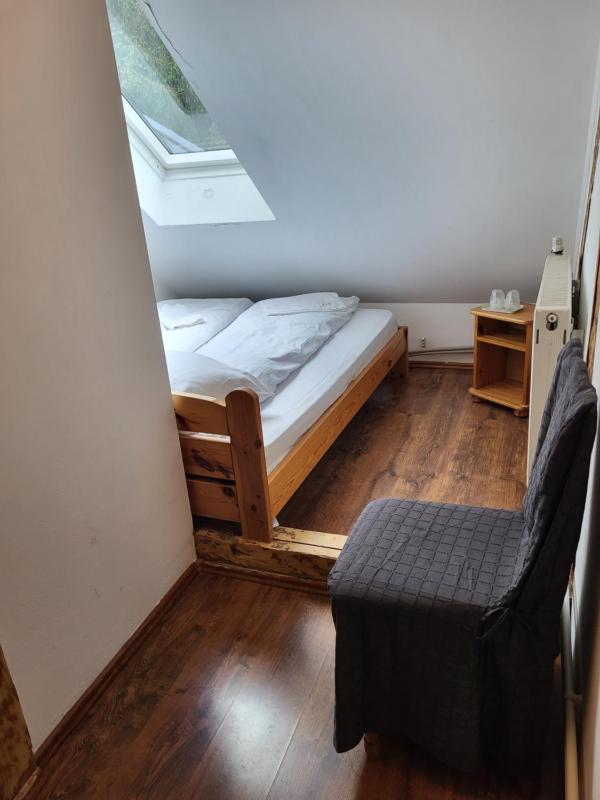 Double Room with Private Bathroom image 3