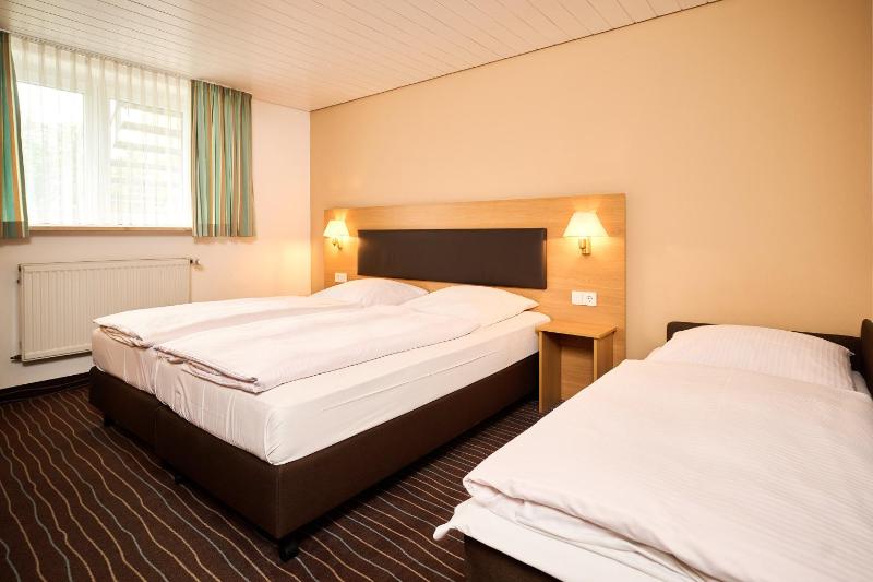 Triple Room image 1