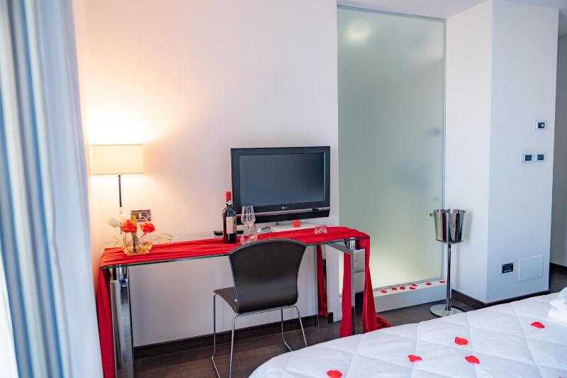 Suite image 2