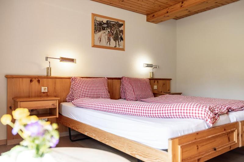 Deluxe Double Room with Balcony image 4