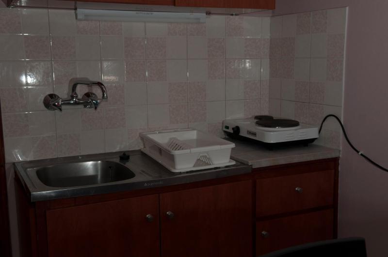 Studio (2 Adults) image 3