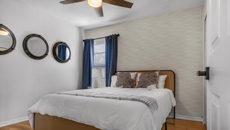 Lovely 7 Bed Pool Home with Game Room-8510PHD - image 44