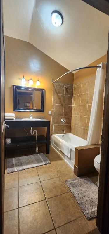 One-Bedroom Chalet image 4