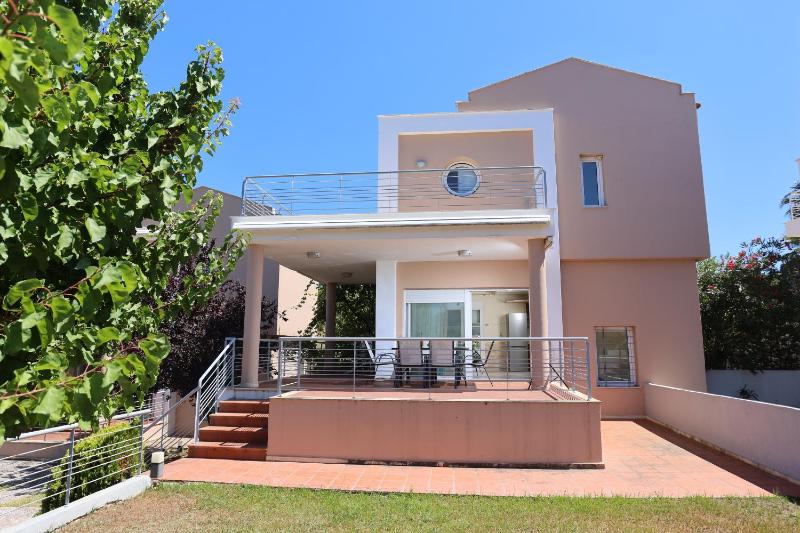 Toroneos Sea Front Villa Images