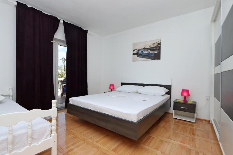 Apartments with parking space Senj - 5571 - image 32