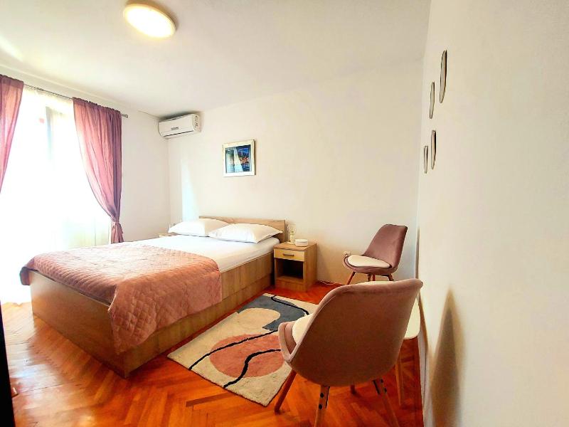 Apartments by the sea Makarska - 6717 - image 13