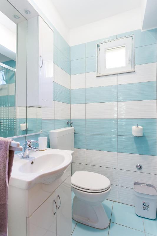 Secluded holiday house Kastel Stari - Kastela - 23384 - image 7