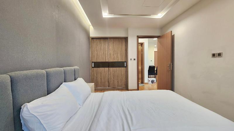 Vinhomes Metropolis Residence - image 2
